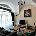 Апартаменты Joe Apartman, Maesiarska , Sukromne Parkovanie *