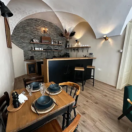 Joe Apartman, Maesiarska 32 Apartment