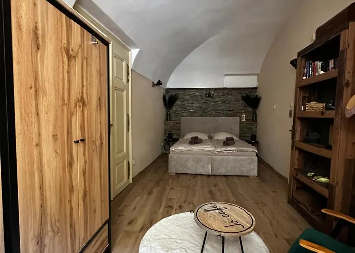 Jö Apartmán, Mäsiarska , Súkromné Parkovanie